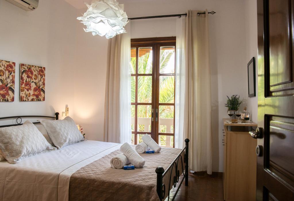 Alexandra Villa Stalós Buitenkant foto