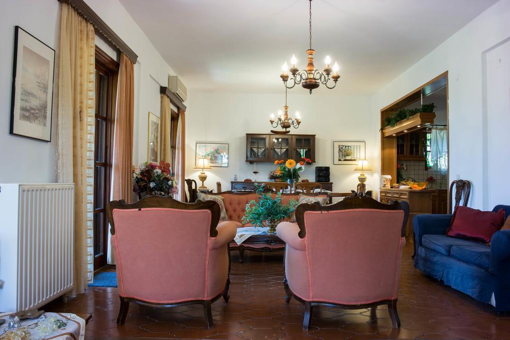 Alexandra Villa Stalós Buitenkant foto