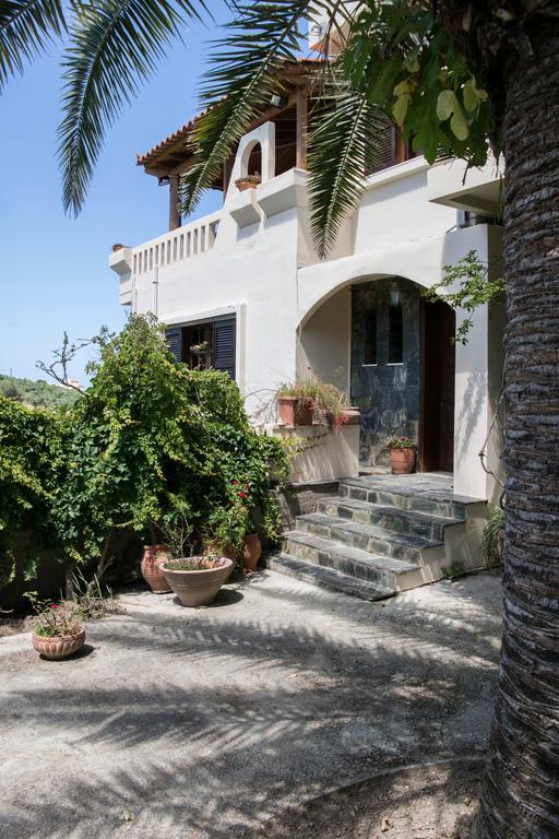 Alexandra Villa Stalós Buitenkant foto