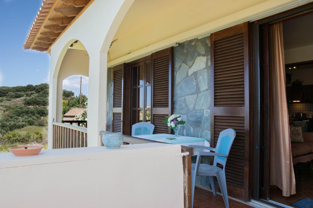 Alexandra Villa Stalós Buitenkant foto