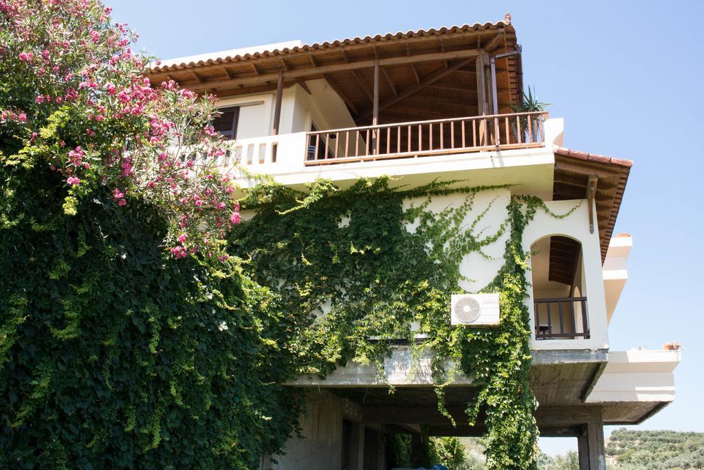 Alexandra Villa Stalós Buitenkant foto