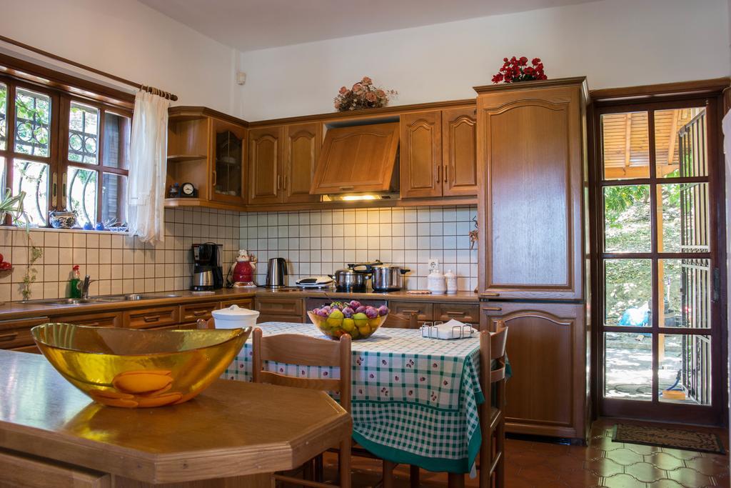 Alexandra Villa Stalós Buitenkant foto