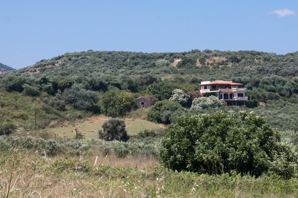 Alexandra Villa Stalós Buitenkant foto