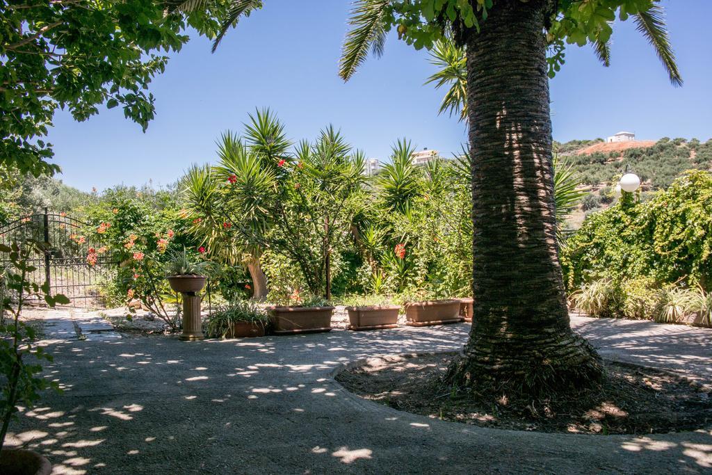Alexandra Villa Stalós Buitenkant foto